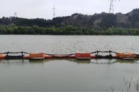 一边欣赏风景，一边鱼获满满，老钓友羡慕不已图片