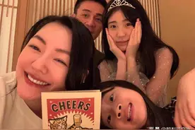 小S徐熙娣生了仨闺女，为何只对老二“冷淡”？图片