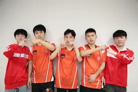 KPL精彩操作:晨阳镜越前排切C三杀,刺痛公孙离首秀净化躲致命大招图片