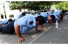 男人每天坚持做俯卧撑，身体会发生什么变化？每天做多少比较好？图片