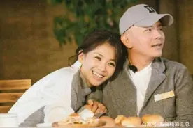 41岁刘涛被王自健当众公主抱，谁注意到他手部动作，细节见人品图片