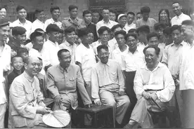 中国革命为何能成功？毛主席《七律·到韶山》中给出了答案：人民图片