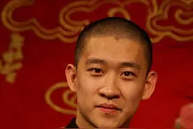 “叛徒”曹云金：手撕郭德纲，师娘下跪求别闹，10年过去怎样了？图片