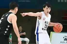 吴前：相信我们不会只跟广东队打一场比赛，决赛依然会与他们相遇图片