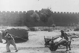 50年代土改的时候，亲弟兄两个一个划成了地主，一个划成了贫农图片