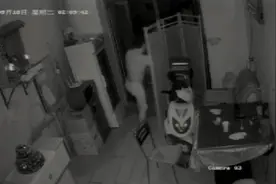 残疾按摩师反杀案二审维持4年判决，家属不接受互殴认定将申诉，律师称醉酒男上演“全武行”图片