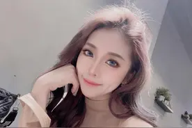 这般苗条的体重和比例，却有着非常厉害的三围密码图片