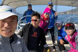 李嘉诚长媳罕露面，与刘銮雄前女友携5位猛男出海，曾为旺夫改名图片