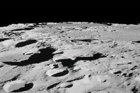 NASA在月球表面发现大量氧气，可供80亿人呼吸10万年图片