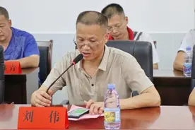 长沙市名校长工作室来隆回职业中专交流图片