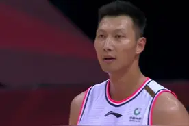 有情有义！易建联放弃CBA顶薪合同，与广东队正式完成续约图片