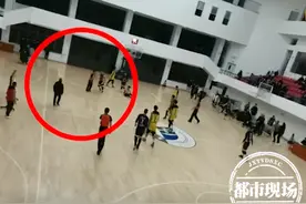 江西男子篮球联赛上演“全武行”多名球员追打裁判 篮协：判宜春0:20南昌告负图片