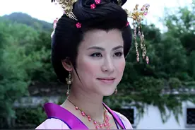 “王宝钏”没等来“薛平贵”，5位男人倾心于她，年过半百仍未婚图片