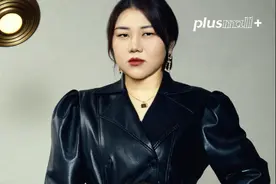 杨天真晒新照，皮衣搭配夸张腰带，小蛮腰比头围还要细图片