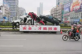 保险的心究竟有多狠？这样的暴利程度，让人怀疑人生图片