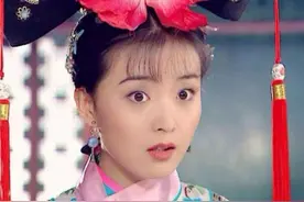 王艳养儿和郭晶晶养儿，一个富养一个穷养，娃的差别不是一星半点图片