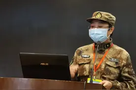 “解放军来了 我们有救了”，“一定要做温暖的医生 到患者的床前去”｜军医谢华图片