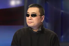 30天暴击两个网红，比315还狠！最大胆的男人，一夜翻红​图片