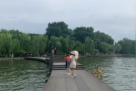 离奇！离西湖仅100多米的房子，法拍结束前忽中止图片