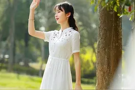 初夏第一件裙子建议“旗袍裙”，精致复古有韵味，美成初恋的模样图片