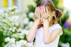 孩子突然不会说话了？这种特殊自闭症患病率持续走高图片