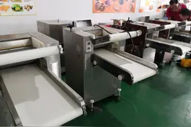 压面机 半自动压面机试机视频 诚淘机械测试半自动压面机现场图片