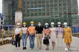 小姐妹们的大“聚会”图片