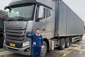 在驾驶室跟家一样，格尔发K7跟你以前认识的卡车太不一样了图片