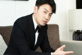 早就偷偷结婚的男明星钟汉良雷佳音，被称渣男的他刚毕业就结婚视频封面