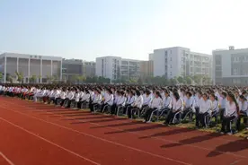 扬州最贵民办初中诞生：一学期31100元学费，您会让孩子报名吗？图片