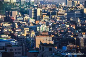 真实的韩国城市街道，狭窄凌乱且破旧，游客认为不像发达国家图片