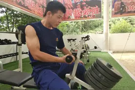 蓝朋友的日常生活图片