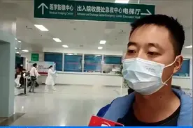 爸爸举高高失手，儿子摔成重度脑损伤：“这辈子都不会原谅自己”图片