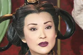“太后专业户”陈莎莉罕露面，73岁气质依旧，二度离婚后单身多年图片