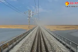 关注格库铁路开通｜格库铁路新疆段建设“之最”图片