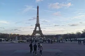 一个人的浪漫巴黎之旅图片