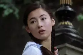 美若天仙儿女遗传不到，相貌平平的反倒生出“神颜”张柏芝，离谱图片