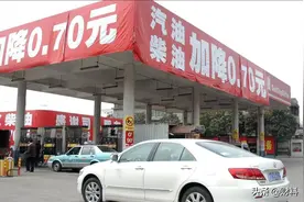 私人加油站为何那么便宜，真的能放心加吗？内部员工道出真相图片