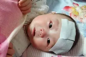 胎儿出生后，第一个抱的最好不是这3种人，不是迷信，有科学依据图片