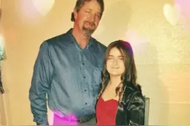 美国网友愤怒！女儿被男友卖到妓院，父亲救女杀掉人贩却下场悲惨图片