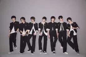 时代少年团业务实打Cover EXO《破风（The Eve）》舞台图片