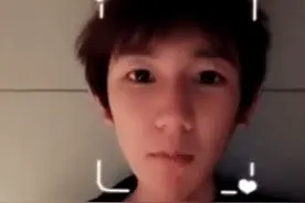 美颜滤镜下的明星，黄子韬锥子脸，看到黄晓明：baby都认不出图片