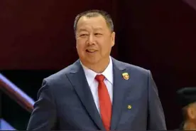 CBA救火教练员，如何扎根青岛男篮，带出队史第二佳绩图片