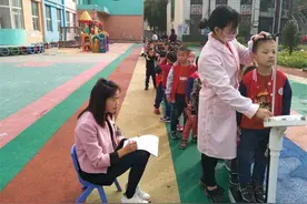 当孩子身上出现这些信号，可能是“停止长高”的征兆，父母要留意图片