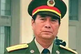 1998年张万年访美，西点军校的校长兴奋不已：将军，我们知道你图片