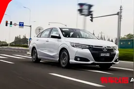 油表灯亮后还能跑288.3公里！新凌派锐·混动简直太省了图片