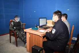 战“疫”：严打涉疫情违法犯罪，一摊主顶风作案被行政拘留十日！图片
