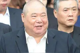 “竹联帮”老大黄少岑：叱咤江湖几十年，儿子却被判75年监禁图片