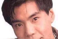 《精忠报国》屠洪刚，三个孩子三个妈，三婚过后尽开颜图片