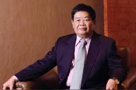 4个收费站5年收费权，曹德旺收租2年后叫停：有些事再赚钱也不做图片